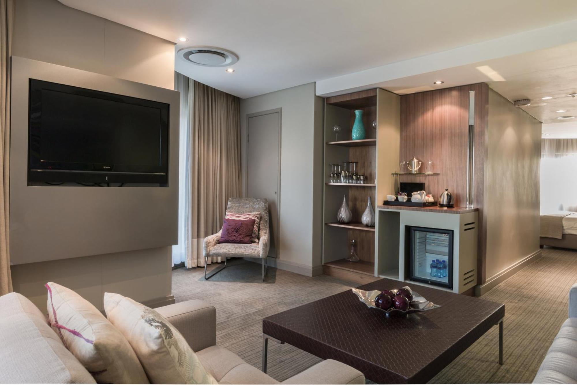 Holiday Inn Johannesburg-Rosebank By Ihg מראה חיצוני תמונה