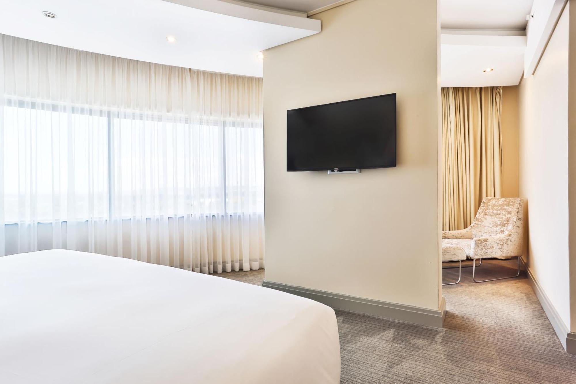 Holiday Inn Johannesburg-Rosebank By Ihg מראה חיצוני תמונה